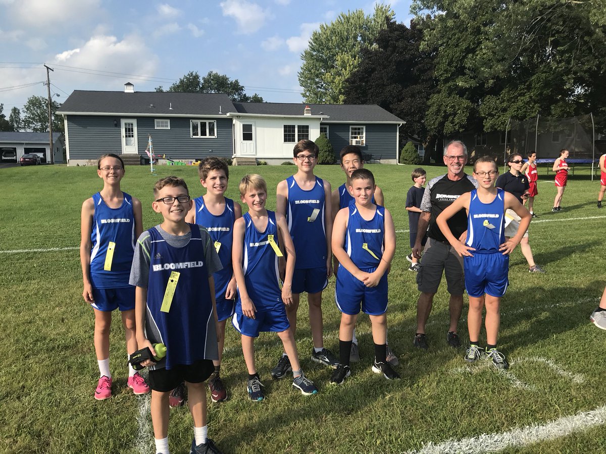 SAlmekinder's tweet image. @NaplesAthletics and @bloomfieldtrack Modified xcountry first meet of the year. Congrats to Sophie for winning her race!