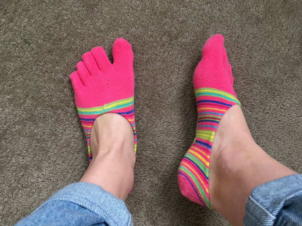 MiaHarrison97's tweet photo. When parents are away and washing is too time consuming https://t.co/XQE5KsRpY4