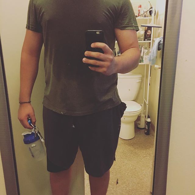 Dt137Thomas's tweet photo. Is it even effort if its not #maximumeffort ?? @honefitness https://t.co/idwvvUOcuf https://t.co/DYnsanAN6s
