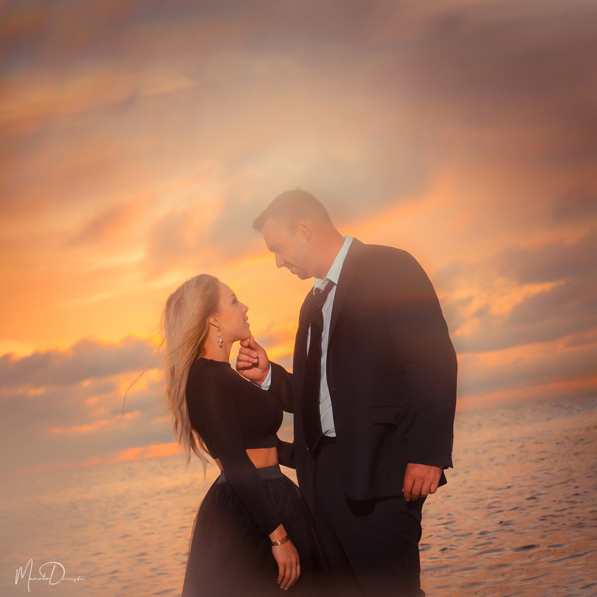 ManoloDoreste's tweet photo. Taking a look back at some gorgeous moments from Celia &amp; Mike's #LittlePalmIsland #Engagement Portraits. 
#InFocusStudios #ManoloDoreste #Bride #Groom #Wedding #WeddingInspog #Engaged #TheKnot  #SheSaidYes #EngagementRing #MiamiWedding https://t.co/QSnXk9ppYl