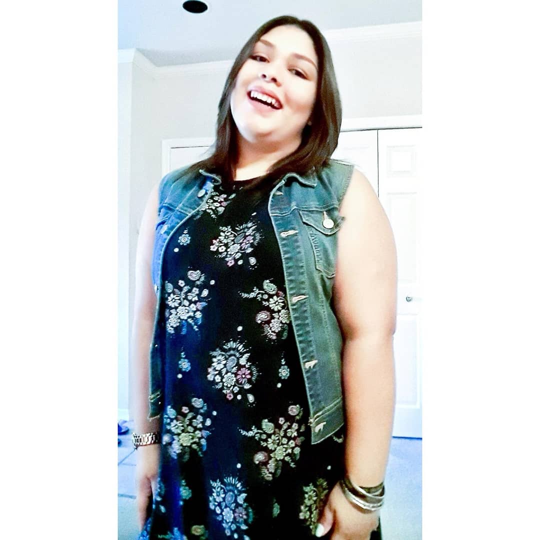 LoreanSisamone's tweet photo. But I'm A Sunflower 
A Little Funny 🌻 https://t.co/iwEzj8O8sh