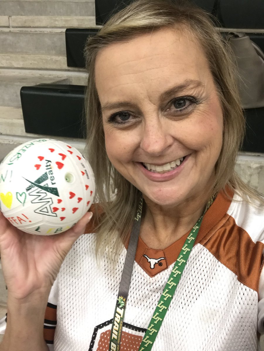 Thanks Caroline and the LT Volleyball Team for the gift tonight and making me feel special! Your #1 fan