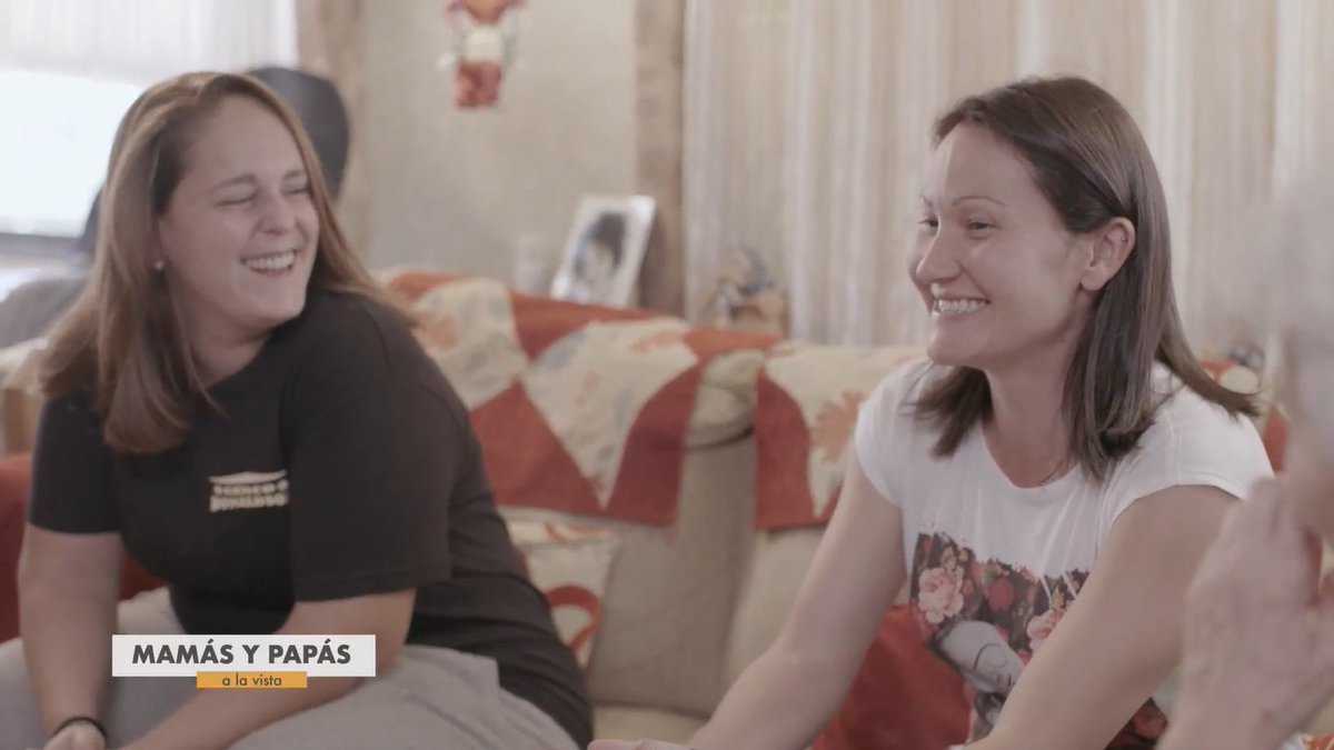 Nuestras siguientes protagonistas son Thais e Isabel. Dos jóvenes que esperan su primer hijo 👶que crecerá en un entorno muy especial, ¡en un circo! 🎪#MamásyPapásTVE