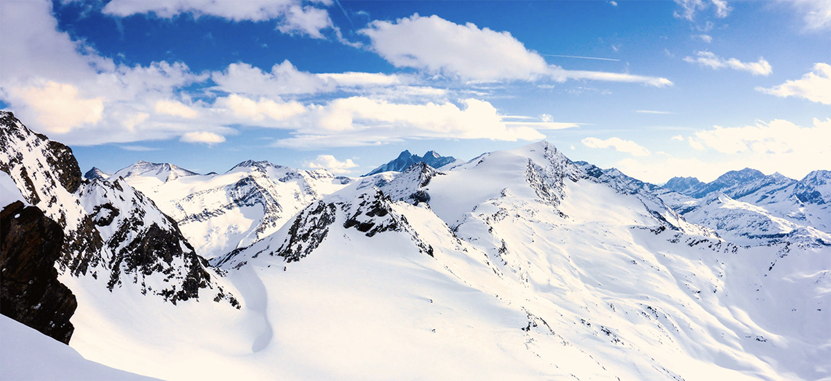 whistlerwater's tweet photo. Whistler Water is collected from a unique aquifer located at the foothill of remote mountains that are part of the #PacificRange of the #CoastMountains in #BritishColumbia. #WhistlerWater https://t.co/yEMt8SVGza