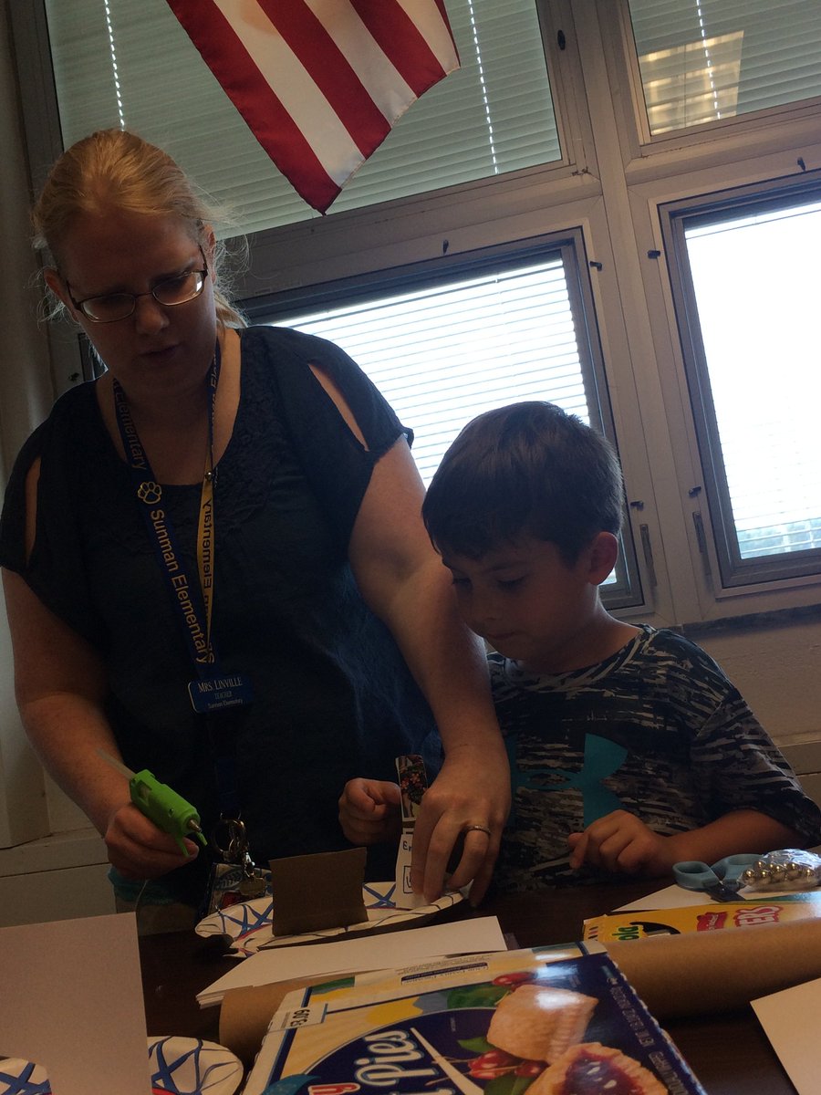 Building contraptions with Mrs. Chambers, designing 3D sculptures with Mrs. Lunsford, &amp; creating individual pinball machines with Mrs. Linville!  
#STEAM
#SESMakerspace 
#HowMuchWeCanGrow