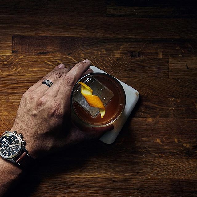 Sometimes your day just calls for a stiff whiskey cocktail, ya know? 🥃
.
Thrilled to be a part of the shoot for @jackmasonbrand thanks to my good buddy, the talented @kirkrobert. Really stoked to be able to be involved in the campaign. If you haven’t… ift.tt/2phm0t8