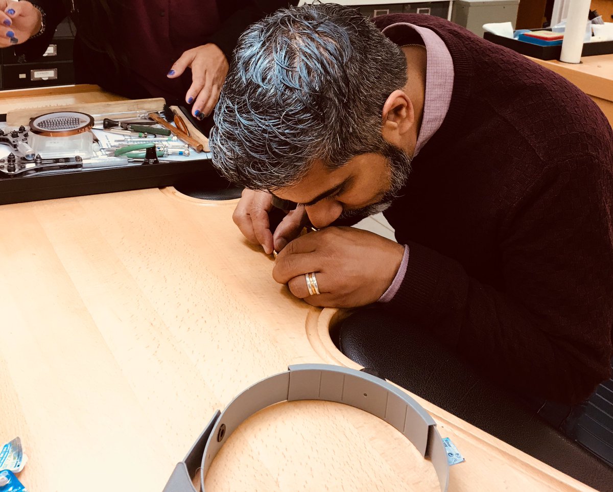 Michael Jogia Re/Max Twitterren: &quot;There was a time I did this for a living but now I get to give it a try, at least for a few minutes. #watchrepair #time #watches