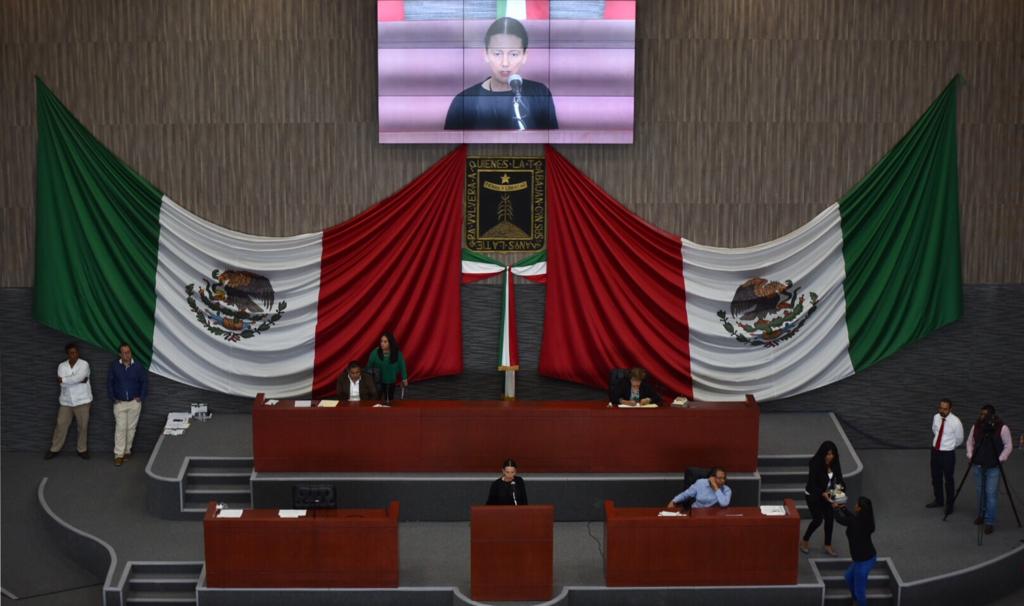 La biblioteca vagabunda así como la Carreta Cine Móvil son nuestros recintos móviles que nos permiten llegar a los 33 municipios del estado, se hicieron 47 caravanas en la administración anterior y en esta administración tuvimos 123 caravanas: Cristina Faesler