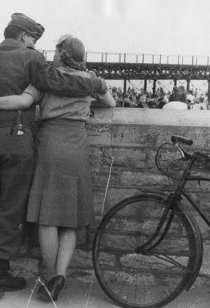 Anna | Hiatus (@annavonschwrtz) on Twitter photo 