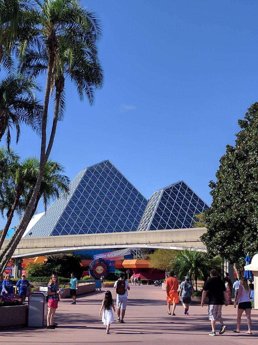 MousePlanning's tweet image. The Dream Port is never far away when you use your imagination! 

#DisneyWorld #Epcot #FutureWorld #Imagination