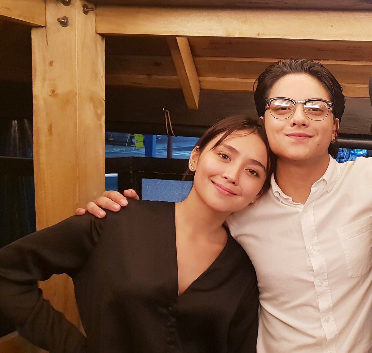 imjacqcollins's tweet photo. Ang happy happy, ang carefree, ang sweet sweet. Yung walang iniintindi. Puro positivity hatid ng mga ngiti niyo. My heart is full. Thank You, Babies. 💙 https://t.co/o9OY4i1Ga7