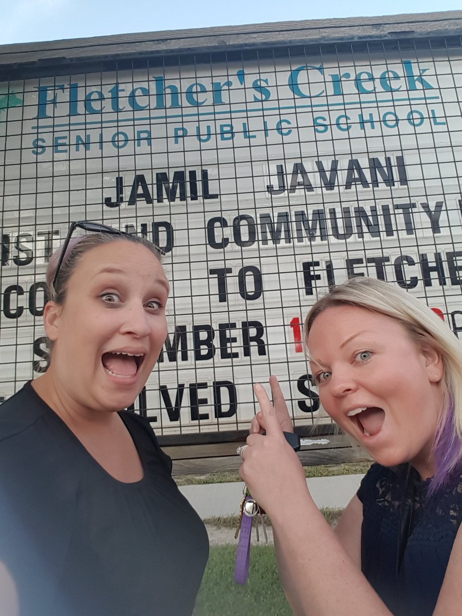 MsIppolito's tweet photo. @jamiljivani thank you for coming out to the @FletchersSrPS community and sharing your story. I look forward to reading your book. @MsShieldsDance thank you for always being a there to learn along side with me! https://t.co/BYk1aIbE5E
