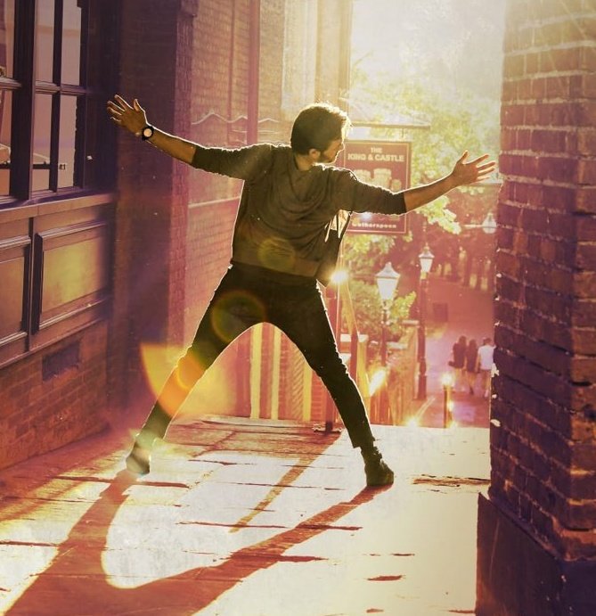 #Akhil3FirstLook poster &amp; teaser will be out today at 4pm. <a href="/AkhilAkkineni8/">Akhil Akkineni</a> and <a href="/AgerwalNidhhi/">Nidhhi Agerwal</a> Stars. A film By @dirvenky_atluri and produced by <a href="/SVCCofficial/">SVCC</a>.