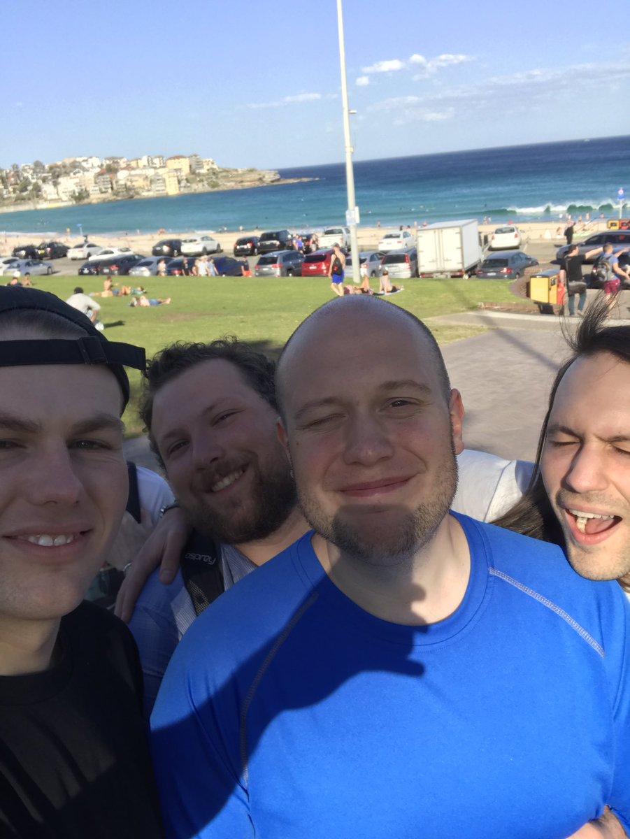 Teaching @Dilly_WoW <a href="/Supatease/">Supatease 💪</a> @Dmachine52 the Australian way