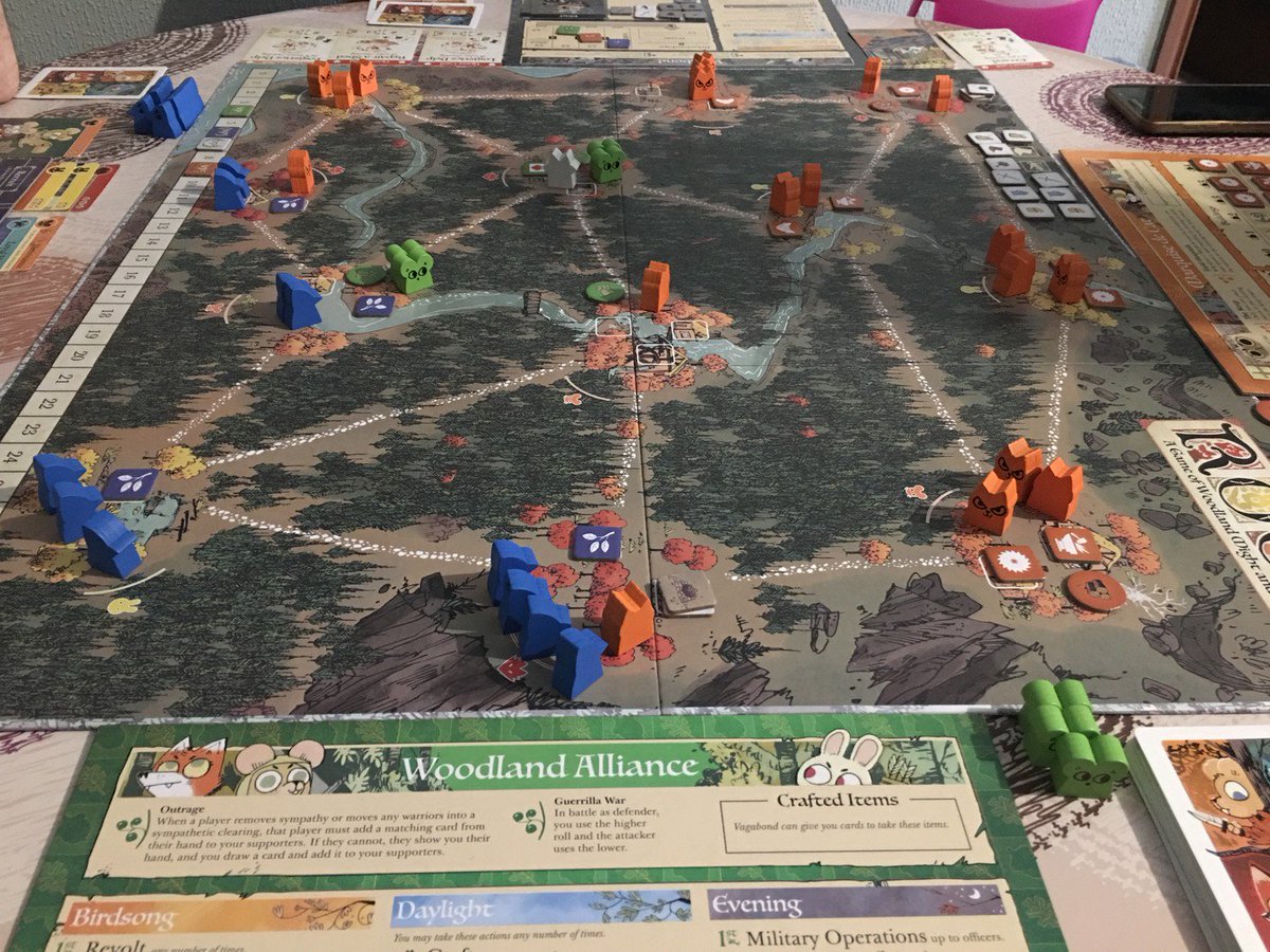 planetaludico's tweet photo. RT @ManuElMenda@planetaludico.com
Hoy jugamos a Root con 4 jugadores y me ha gustado mucho. La única pega es la explicación, que es como enseñar 4 juegos diferentes, pero creo que una vez sabido es bastante ágil. 
Luego S…
https://t.co/2Aqk5tIEaM https://t.co/8rwTP6HJrt
