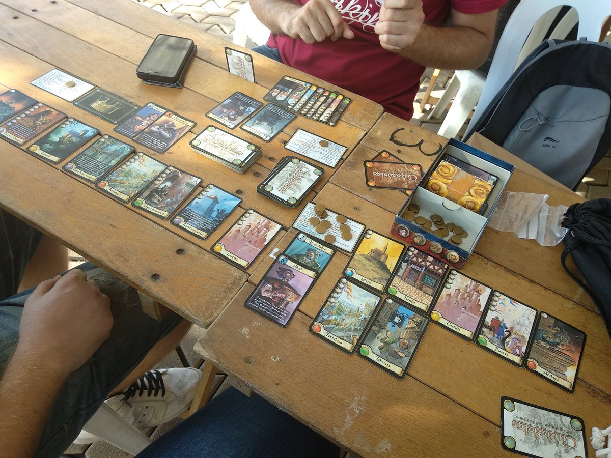 planetaludico's tweet photo. RT @Malu@planetaludico.com
Juego que por fin he podido probar después de años de intentarlo!! Divertido y fácil de aprender. Si tu amigo es de los que les gusta combar, cuidado. Jose_Man_F_S es 1de esos y tiene mucho peligro sie…
https://t.co/xQ4GERGajW https://t.co/FjDiROCVqy