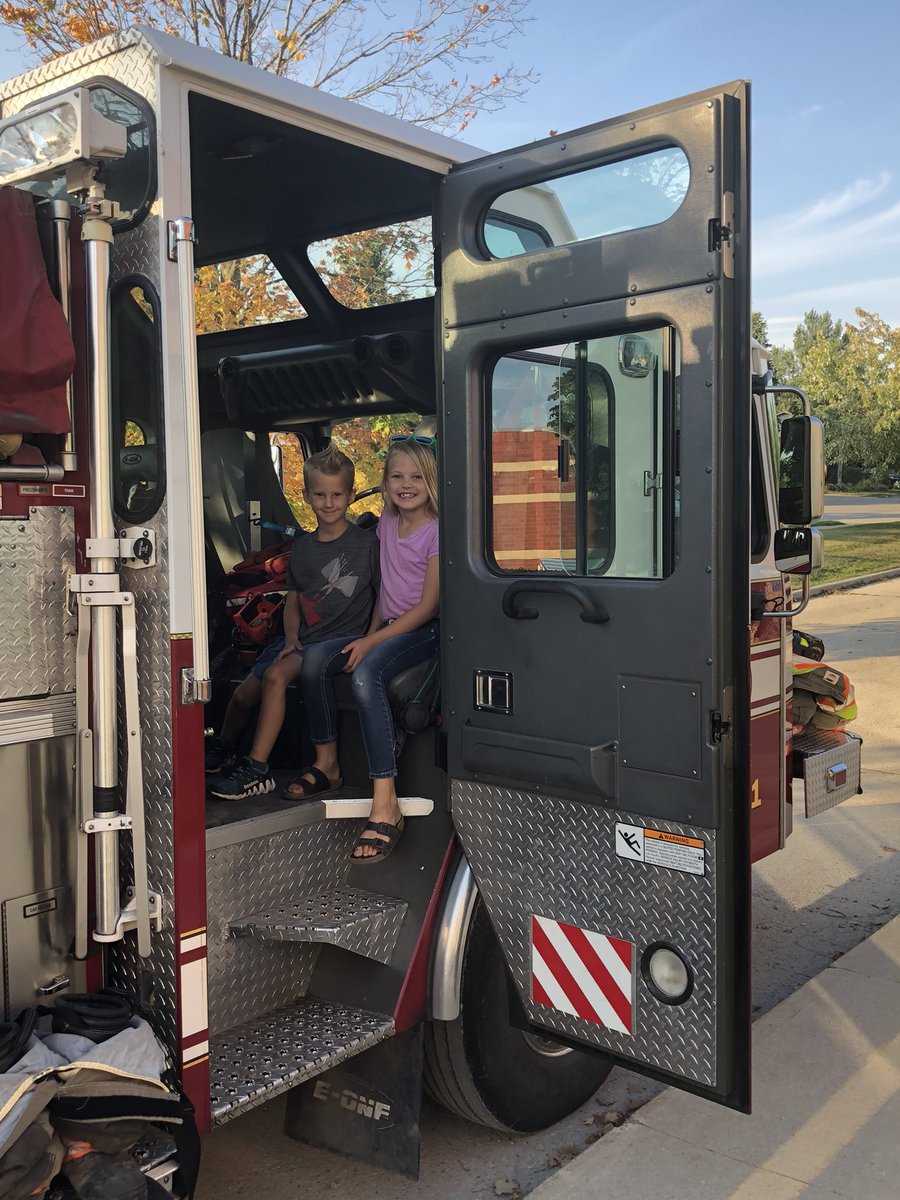 sjfgator's tweet photo. Thanks to all our staff, parents and students for a wonderful open house evening. Thanks as well to Mr. Draper and the Centre Wellington Fire Rescue Unit for dropping by to see our students. https://t.co/XcGkdy4dNR