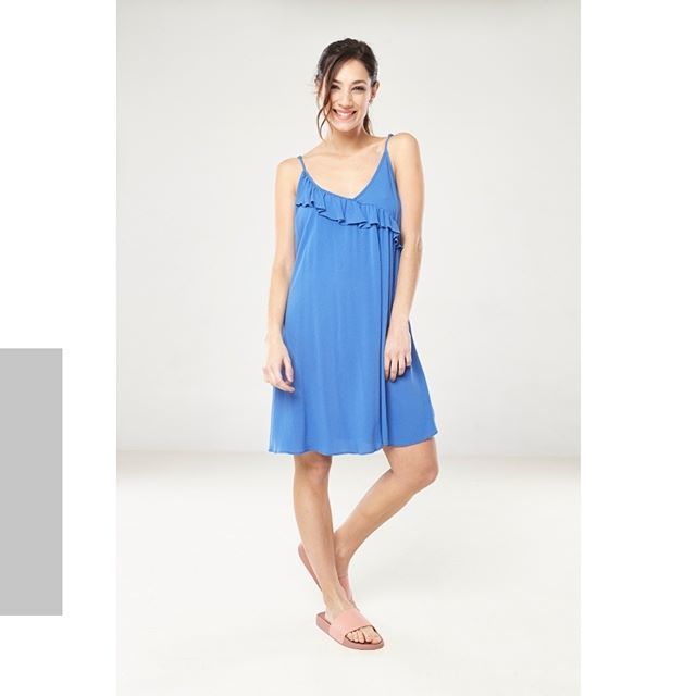 Menos es más.
Siluetas simples con detalles románticos.
¿Con qué lo combinarías?

#Julien #Moda #LooksArgentinos #PrimaveraVerano ift.tt/2NlrmlD