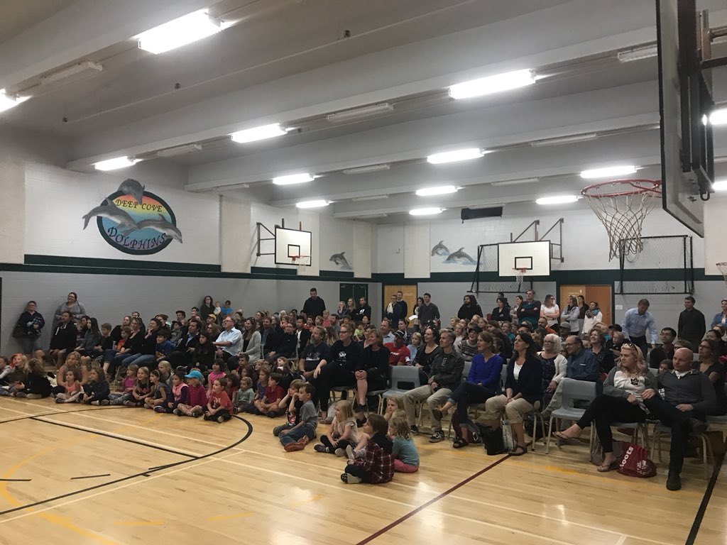 SD63DeepCove's tweet photo. Get to know your school night @SD63DeepCove #community #meetthecreature #wearedeepcove https://t.co/JoXdxv00L5