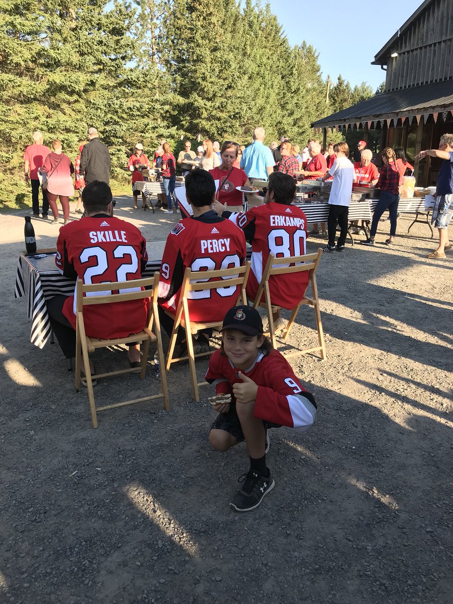 Krista1newf's tweet photo. Thank you for a Great night #SensAtSaunders!!  Our boys sure were spoiled.  What a great team with really amazing players.  They made everyone feel welcome and some even stayed longer than scheduled to take pictures with excited fans.  Awesome. https://t.co/6xSzbDDd28