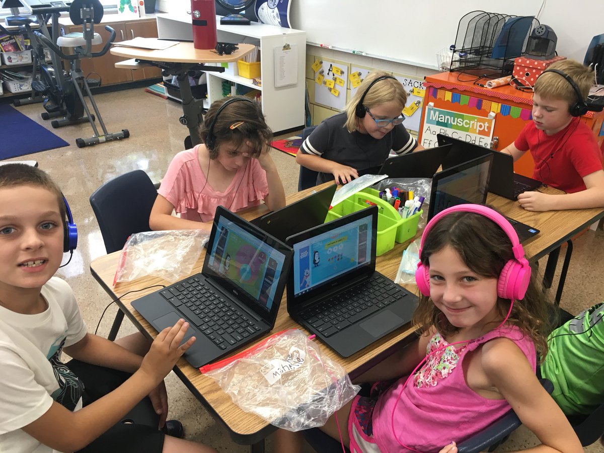 mrscolgansclass's tweet photo. Bubblegum Math - making math fluency fun! #RollSC #sceslearners #2Cmathmakers #fluencyfun https://t.co/KiHSalLHvc
