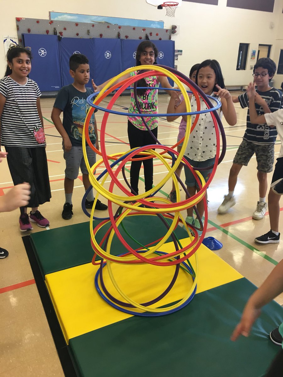 Teamwork and collaboration makes amazing things happen! <a href="/FloradalePS/">Floradale</a> #hulahutchallenges