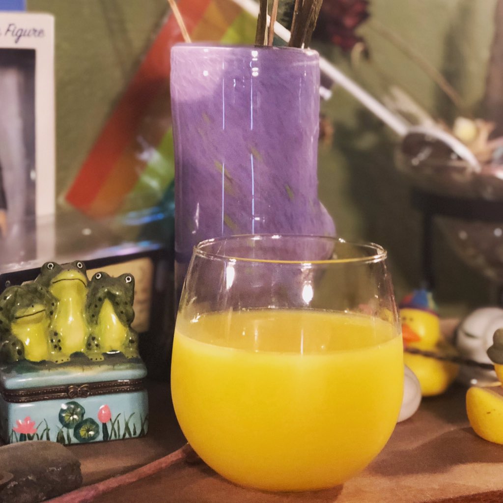 dizzy_channel's tweet photo. A little hair of the dog for Bad Hair Day! Well... we thought it was clever. #cocktails  #dcom #badhairday #hairofthedog #dizzychannelorginalfriendship #secretweaponproductions #podcast #newepisode https://t.co/jQ5XGzHAPE