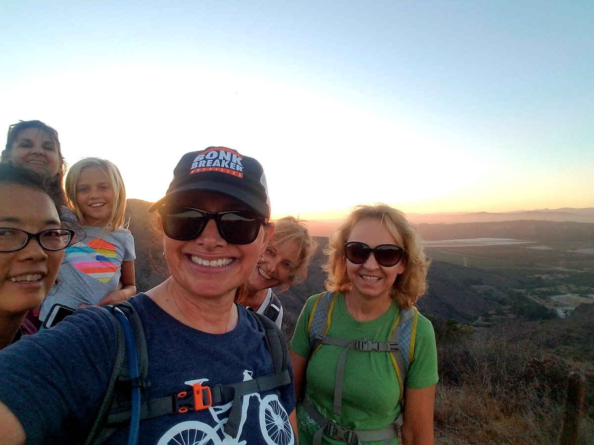 girlzgoneriding's tweet photo. Beautiful evening for a hike with da girlz! Thanx for organizing Leah Jensen! I really enjoyed it!
#GGR #girlzgoneriding #bonkbreaker #realfuel #topicaledge https://t.co/S2yefTCri8