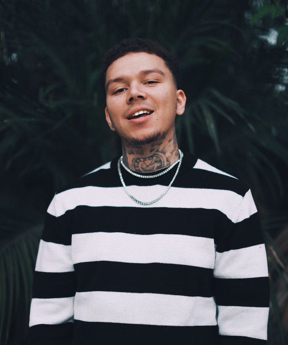 PHORAONE's tweet image. LOVE IS HELL 🖤