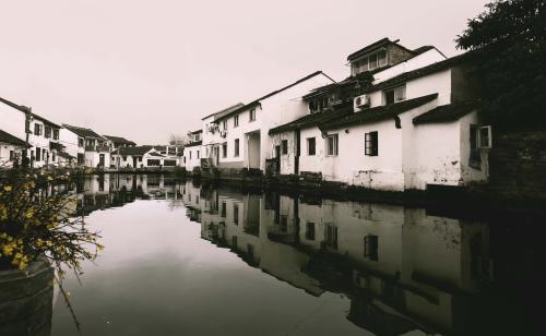 frsproz's tweet photo. Kindergaten in Suzhou https://t.co/5EtwPFGBAy