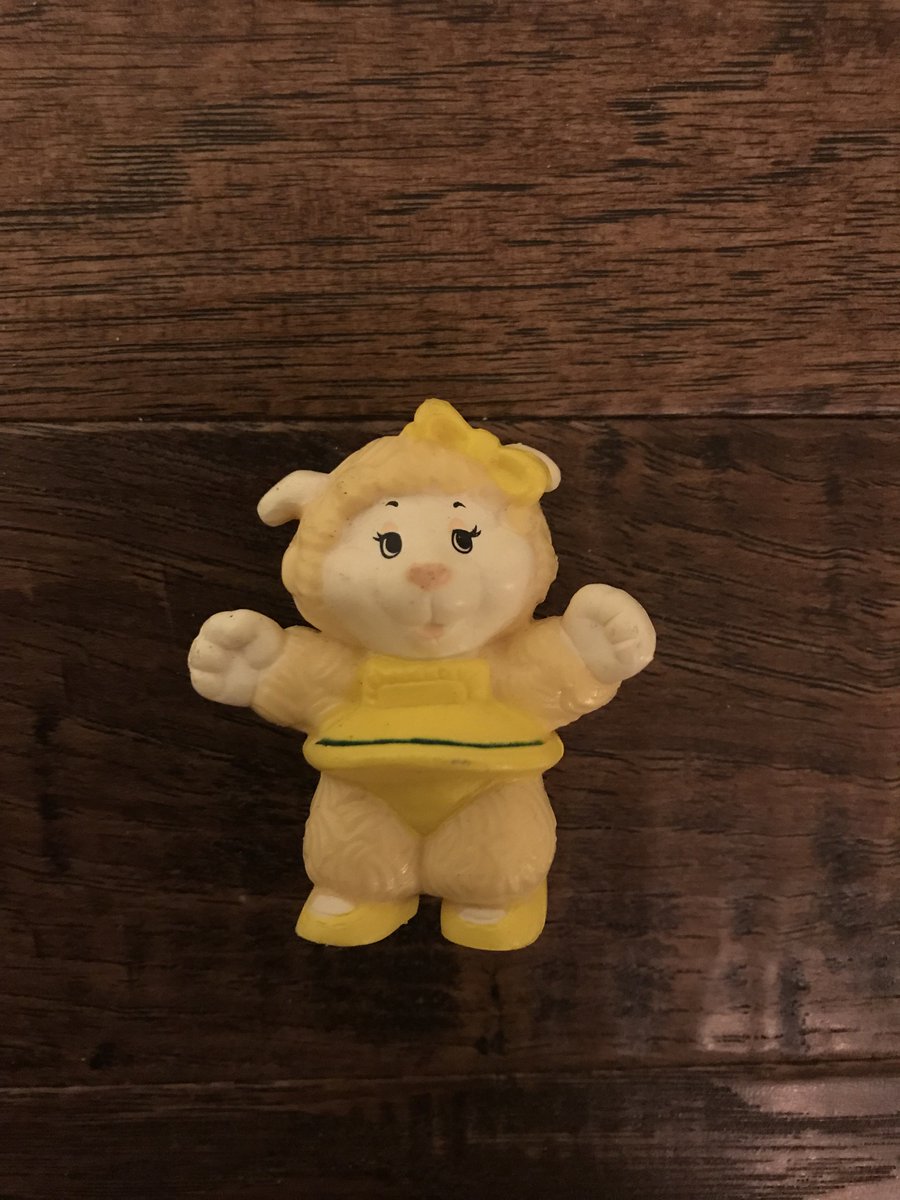 TBTheClockToys's tweet photo. (6) {1984} (TOMY) "THE GET ALONG GANG" (MINIATURES) Figures just added to store. #TOMY #TheGetAlongGang #GetAlongGang #Miniatures #MiniatureFigure #DottyDog #PortiaPorcupine #BingoBeaver #ZipperCat #MontgomeryMoose #Dog #Porcupine #Beaver #Cat #Moose #Vintage #1980s #1980sToys https://t.co/2cc9HRz4Gf