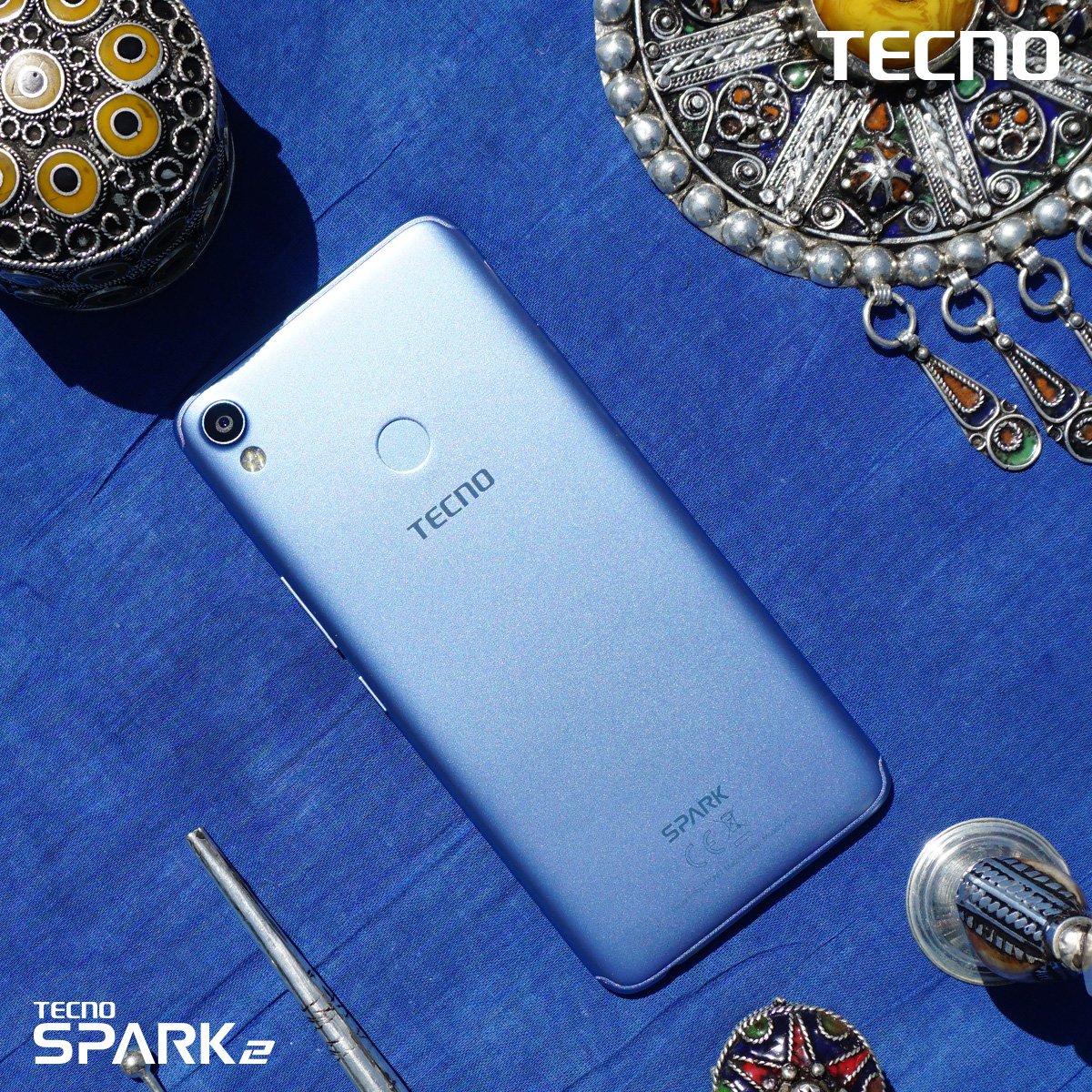 tecnomobile's tweet image. What's more fabulous than shades of blue with a luxurious mosaic antique?
#Spark2LightUp #TECNOMobile