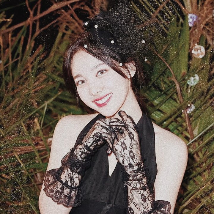 Aestheticpop__'s tweet photo. ▪Nayeon aestetic pack
 
[Rt or Fav if you save]

#NAYEON #Nayeonaesthetic #Nayeonpack #aesthetic #aestheticpack #twicepack #twiceaesthetic https://t.co/BuWDuxkH2z