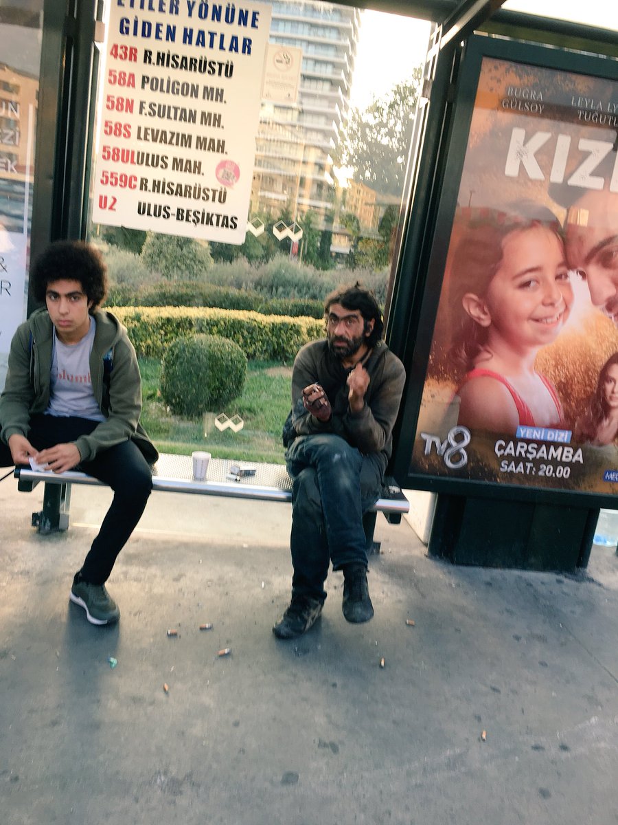 Tam kafasının üstündeki ‘Sigara İçilmez’ tabelasını bu abiye nasıl anlatacağız??? Var mı önerisi olan? 

#sigara #sigarayasağı #durak #iett <a href="/ietttr/">İETT</a> <a href="/iettdestek/">İETT Destek</a> <a href="/Sigarabey/">SİGARA BEY</a> #cigarettes