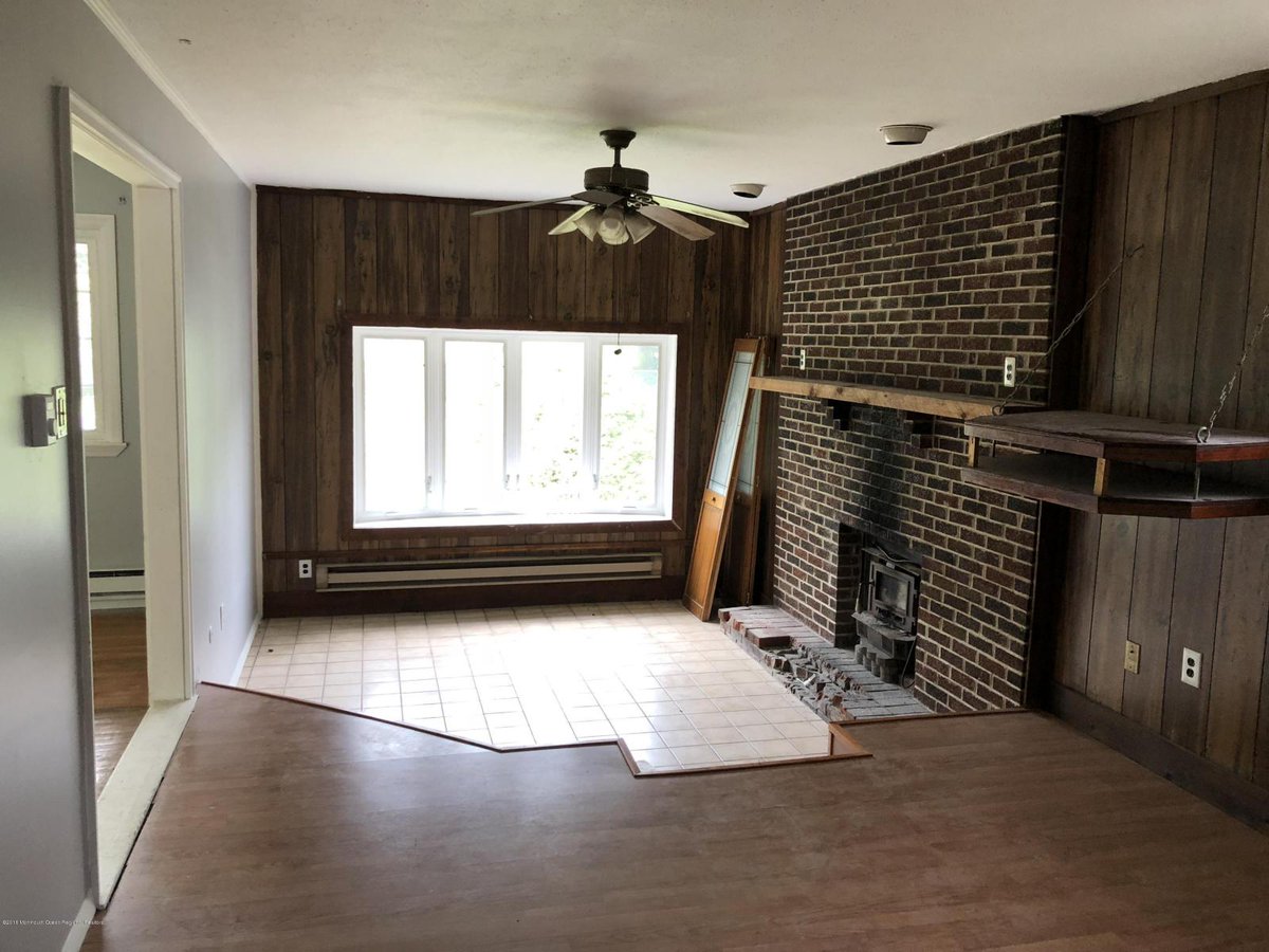 ARCRealEstate10's tweet photo. Great New listing in Tuckerton, NJ! 3 beds & 2 baths for 169k.
#tuckertonrealestate #tuckertonrealtors #njrealestate #njrealtor #arcrealestate #sellingrealestatenj #oceancountyrealestate #oceancountyrealtor #jerseyshorerealestate #jerseyshorerealtors #buyingnewjersey #sellwitharc https://t.co/konr5glaPb