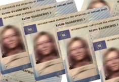 Veel mensen hebben vragen over het vaarbewijs. Moet ik een vaarbewijs halen? Waar kan ik examen doen voor het vaarbewijs? Lees HIER meer over het #vaarbewijs: varendoejesamen.nl/kenniscentrum/… #VDJS #scheepvaart #watersport <a href="/watersportNL/">Watersportverbond</a> <a href="/HISWAVereniging/">HISWA Vereniging</a>