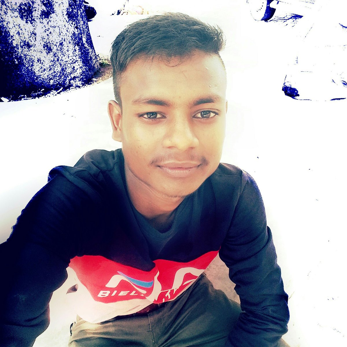 #NewProfilePic
सङ सङै सहेको त्यो 
घाम पानी नभुल्नु है💘💘💘
तिम्रो मेरो चोखो प्रेम 
कहानी नभुल्नु है💘💘💘