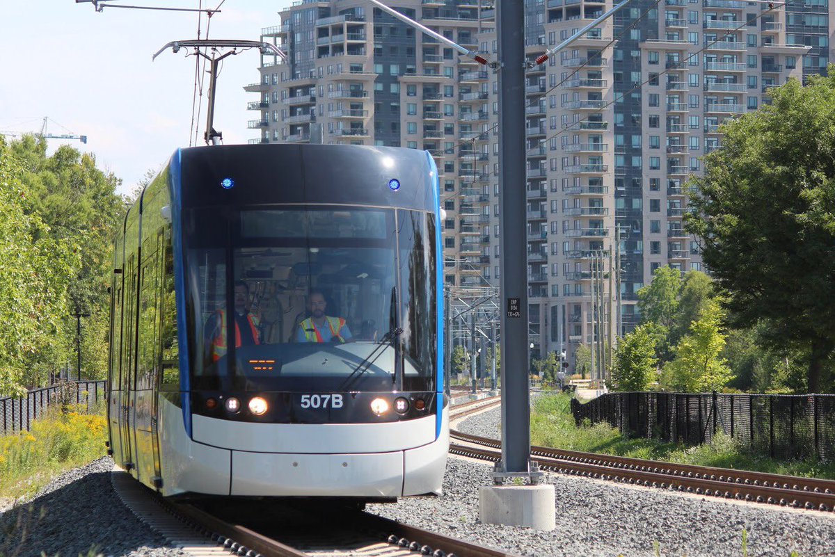 Canardiain's tweet photo. System commissioning, testing & training is ongoing in the Region of Waterloo (Ontario, Canada) for ION Light Rail, scheduled to launch in December 2018.
#FLEXITY #wrLRT #myIONthetrain #LightRail #tramway #trains https://t.co/5SU5Zy1XLt