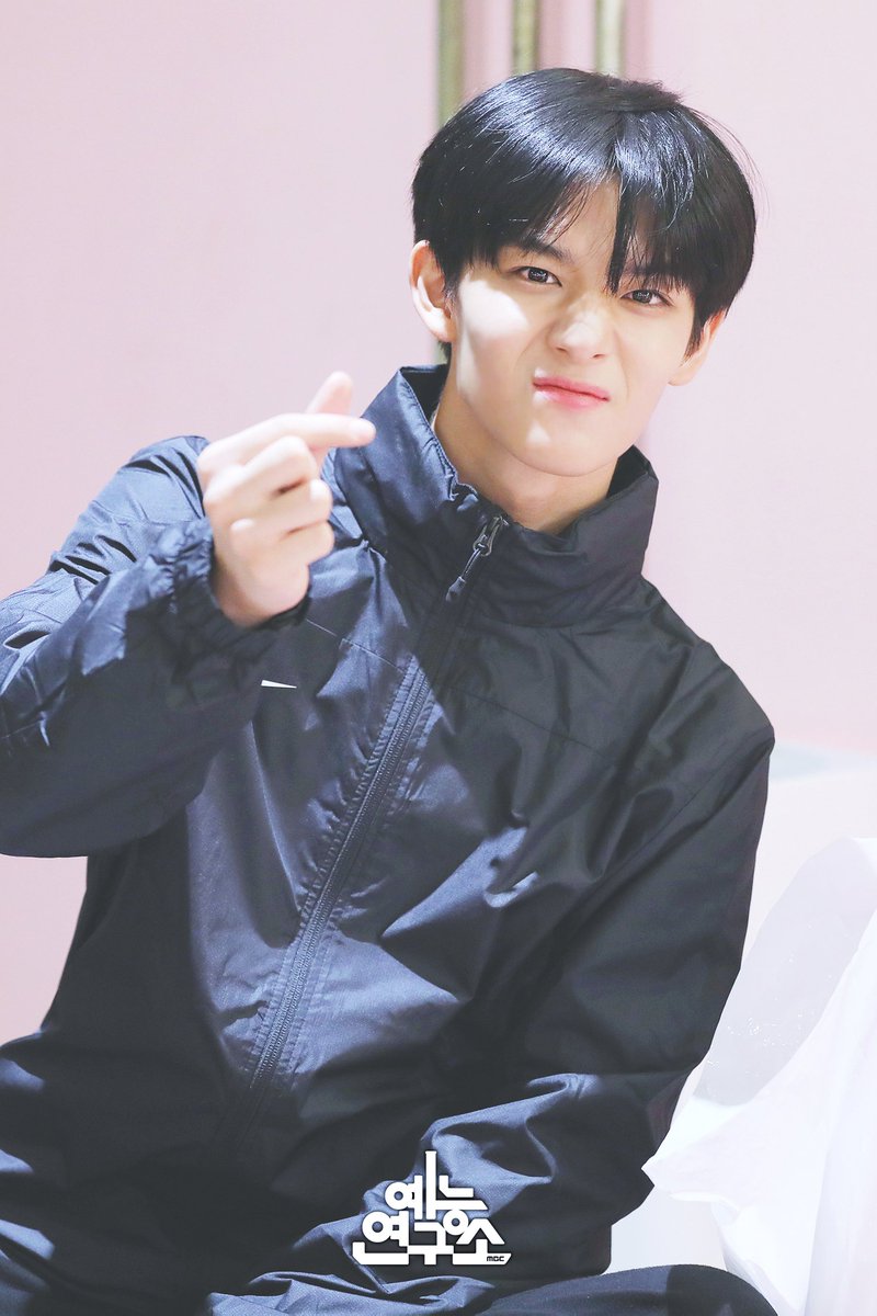 MBC_entertain's tweet image. 혈연 지연 학연보다 강하다는 예능연 (구소)
워너블 주려고 한달동안 아껴놨던 사복배배 ◕◎◕
#2018아육대 #아육대 #워너원 #배진영 @WannaOne_twt