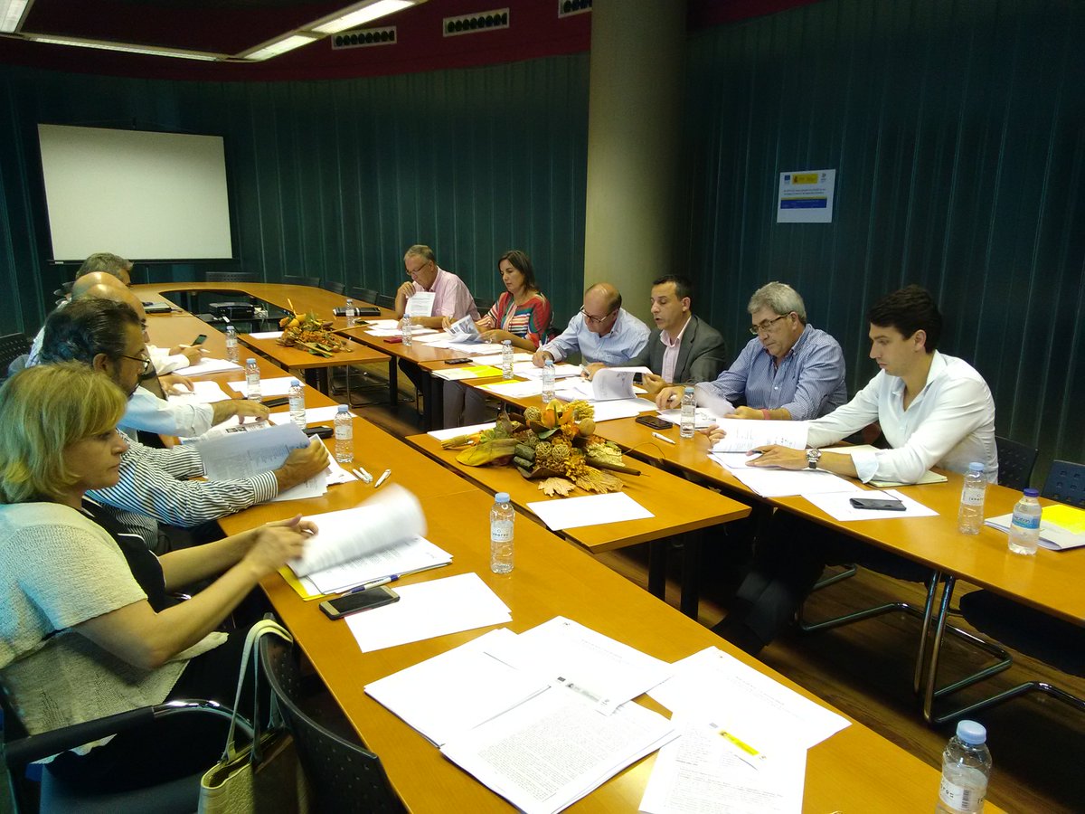 AIAA2's tweet photo. Dando a conocer el proyecto #GOSAVEFOOD lucha contra las pérdidas y el #desperdicioalimentario a las empresas agroalimentarias de Aragón.
@LANDALUZ_Asoc @aseacam @Vitartis @BasqueFoodClust @clusaga @NagrifoodClust @AIAA2 @FEDACOVA_VLC @redrunacional @EIPAGRI_SP https://t.co/xq8Qsdv79g