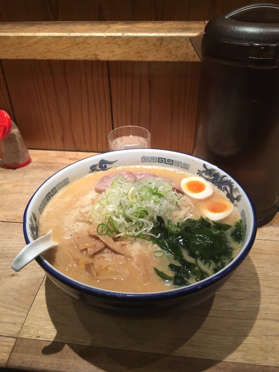 ryoutanyanko's tweet photo. 渋谷でとりあえずごはん https://t.co/qFMKa0wijn