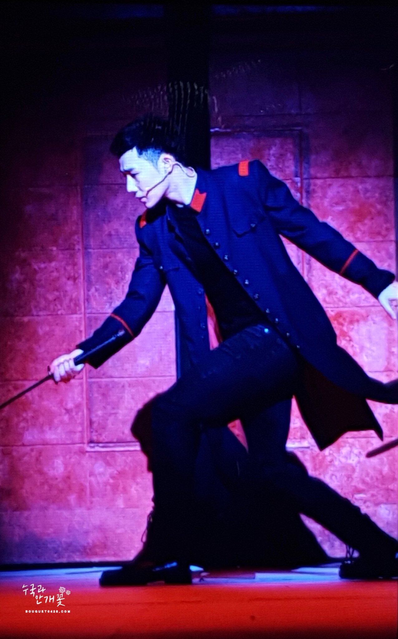 Dnc8oxOU0AATKlk.jpg:orig