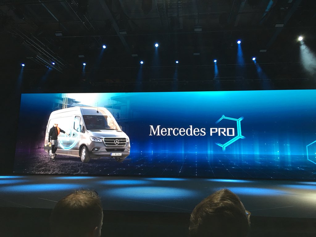 hanmust's tweet photo. #MercedesPro for more efficient van solutions - #IAA18 #DaimlerIAA @Daimler_CV @Daimler https://t.co/49qhZsI7ZT