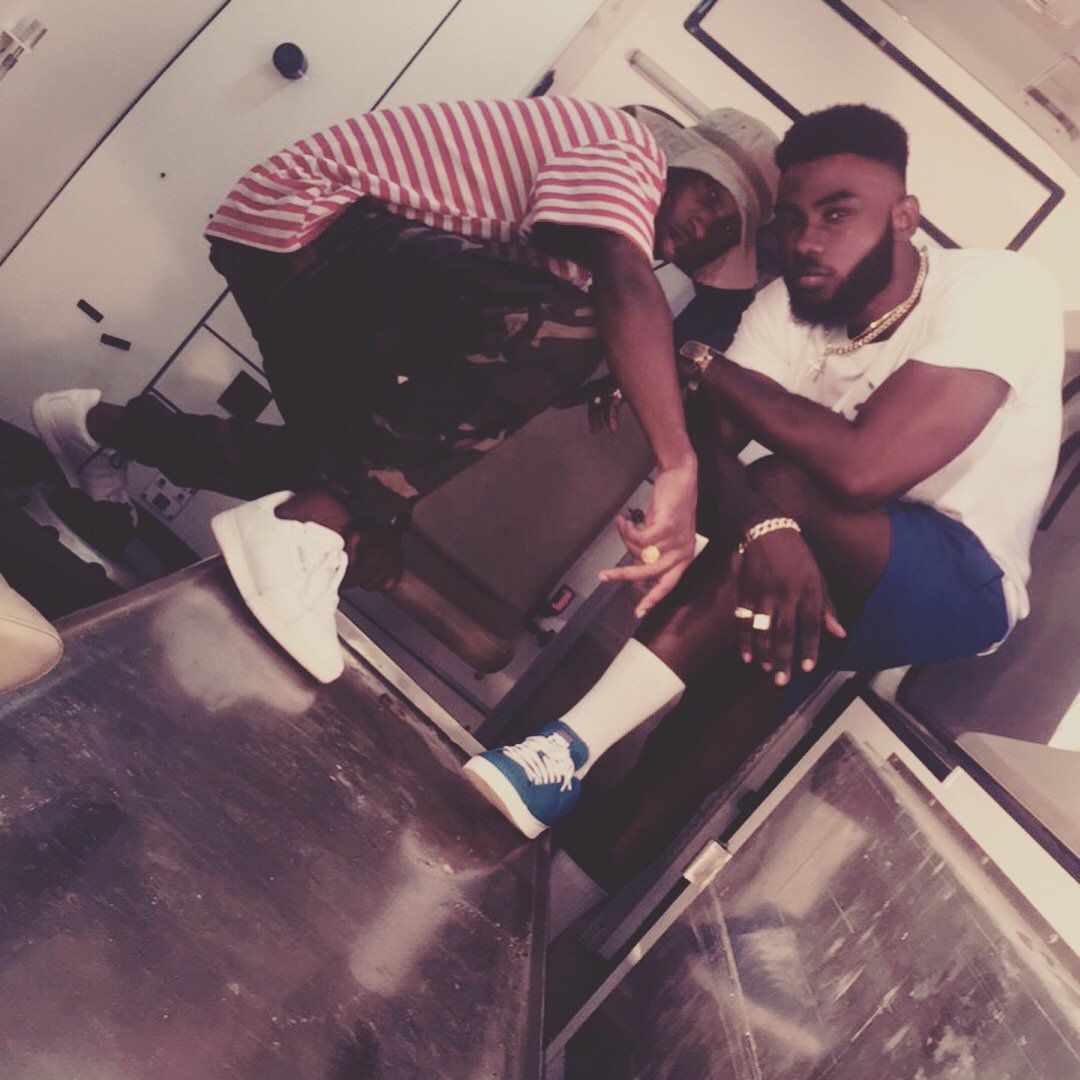 _Millsszn's tweet photo. Get familiar with the team.
@Ugly_Stanly @koUL_eF
@hrf_him @Scantygotcreez_
@jesse_kyng @_wyzzle
#TDK #TheladyBug https://t.co/fohMyivP6e