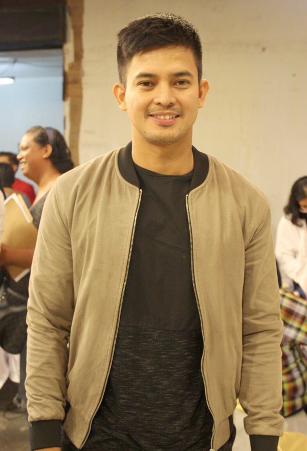 GMA7SocialHub's tweet photo. Kasama pa rin si Jason Abalos sa #AsawaKoKaribalKo sa Oct. 22 na sa Afternoon Prime ng GMA-7  #IWALYFindingNanay #WYWSDestiny https://t.co/BhYIOUKdqj