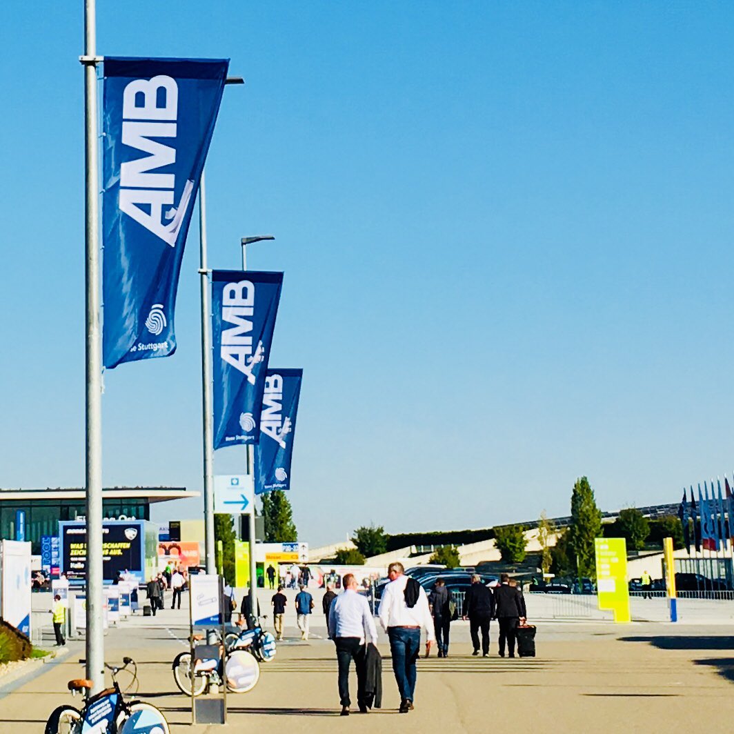 Katharina_Lamsa's tweet image. Good morning Twitter!☀️ Day2️⃣ @amb_stuttgart 😃 It is good to see, that the #machinetool industry is on its #digitalway. And here as well, you realize „The biggest part of #digitaltransformation is changing the way we think.“ 🤓 Have a great day!#Industrie40 #AMB18 #siemens