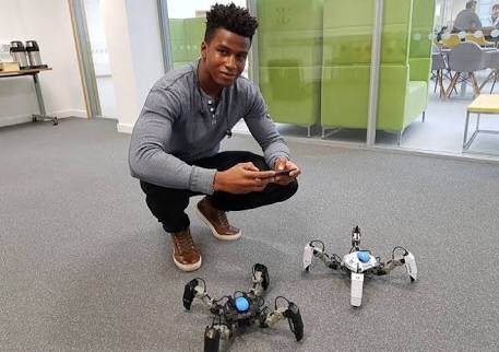 oku_yungx's tweet image. Meet 26year old Nigerian, Silas Adekunle who is currently the highest paid Robotics Engineer in the world. The kinda News i look forward to every morning!! 💪🏾👏🏾🙌🏾🙏🏿