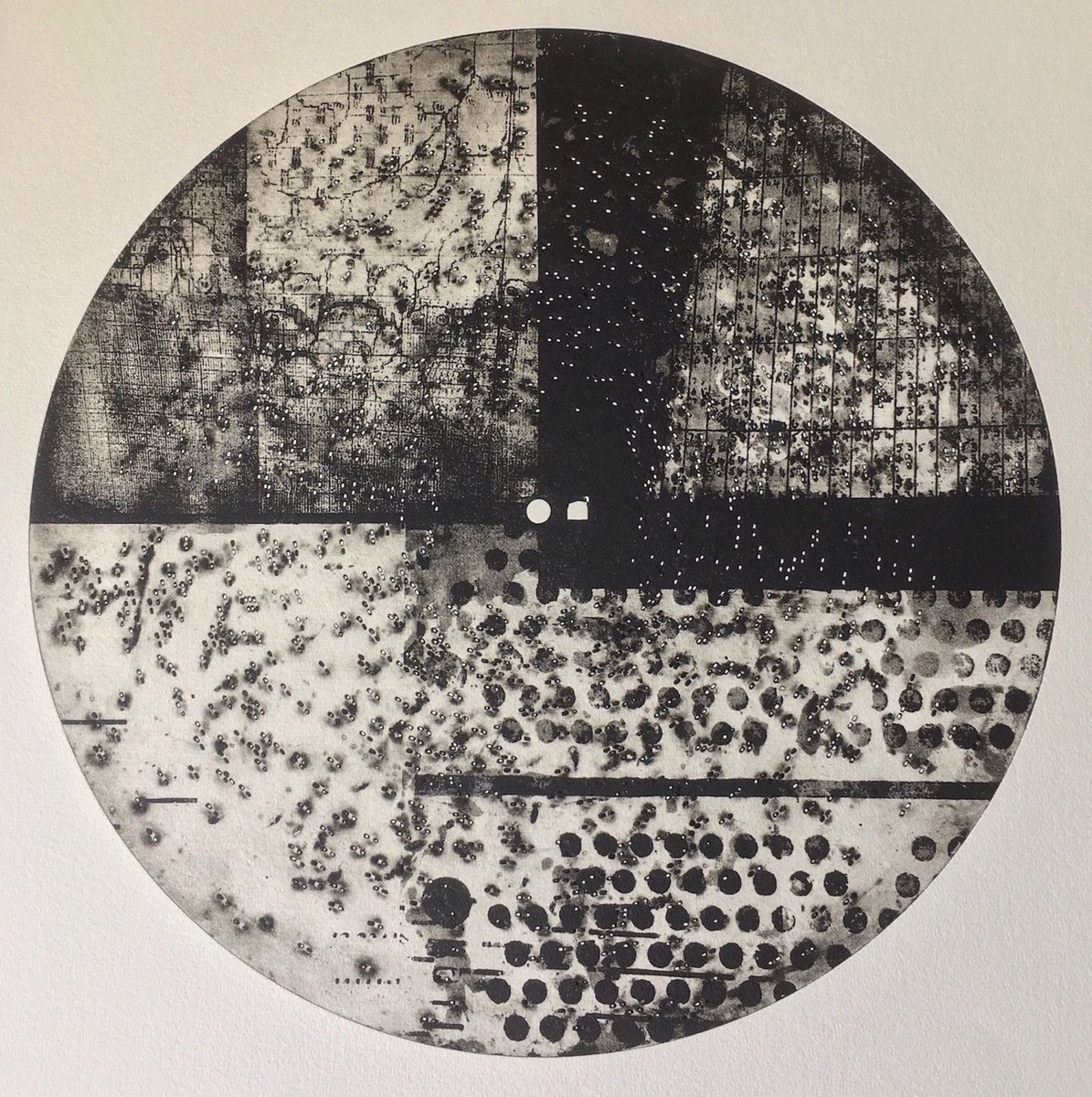 rbsagallery's tweet image. Don't miss the #ClosingParty for our #NextWave exhibition, sponsored by @GalliardHomes and @ApsleyPlc, 6-8pm this Friday. Help us celebrate #NewArtists and their artwork. Image: Clare Phelan.