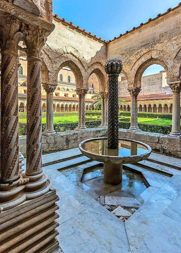 Magnificently adorned, and with a splendid view on the Conca d'Oro, the Duomo at #Monrеale is one of the great sights of Norman #Sicily. Founded in 1172 by the Norman King William ll, it flanks a monastery of the Benedictine Order #dcqitalia #Italy #travel