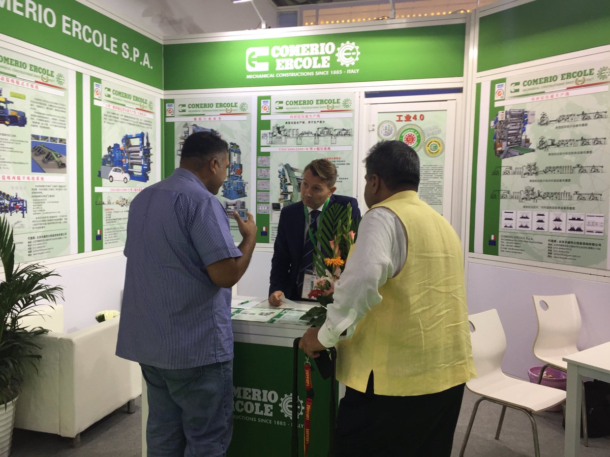 COMERCOLE's tweet image. Direttamente dal New International Expo Centre di #Shangai dove si sta svolgendo la 18° edizione di #RubberTech China. Siamo allo stand 1B275A. #noidellacomerioercole #madeinitaly #export #rubber #china